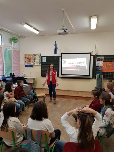 Среща с доброволец от Българският младежки Червен кръст